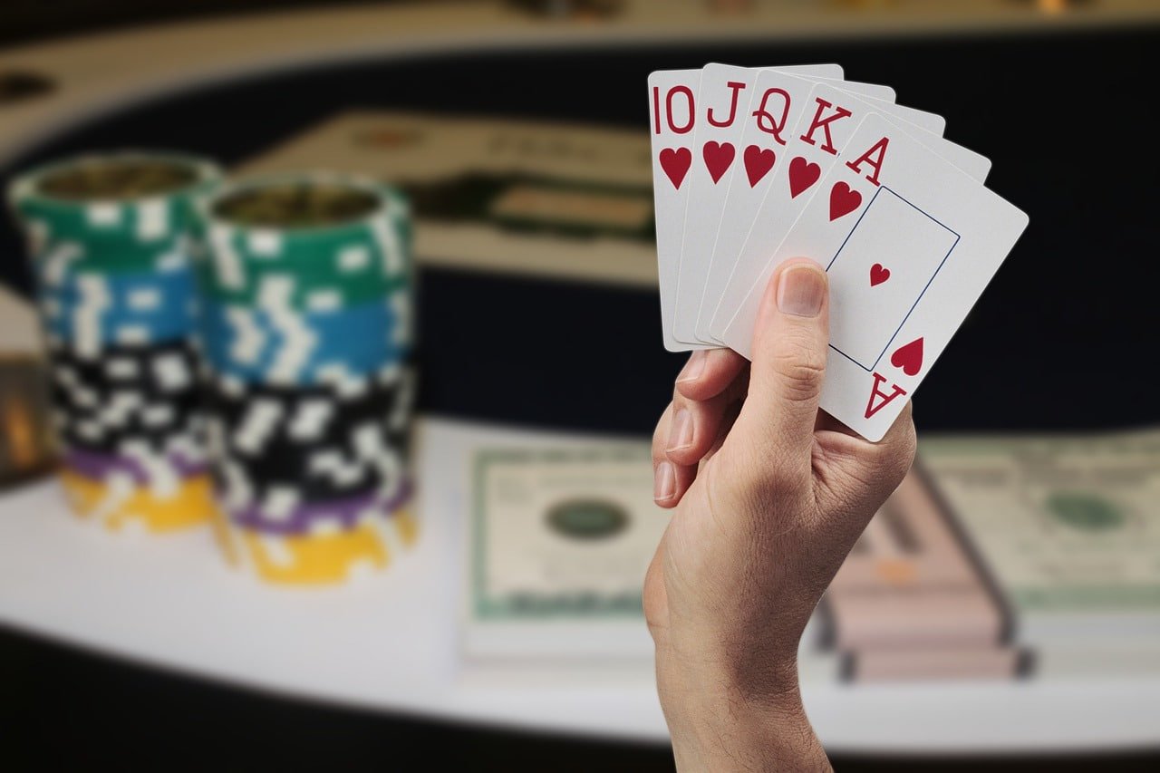 Layar roulette langsung di aplikasi mobile vexagame dengan dealer langsung